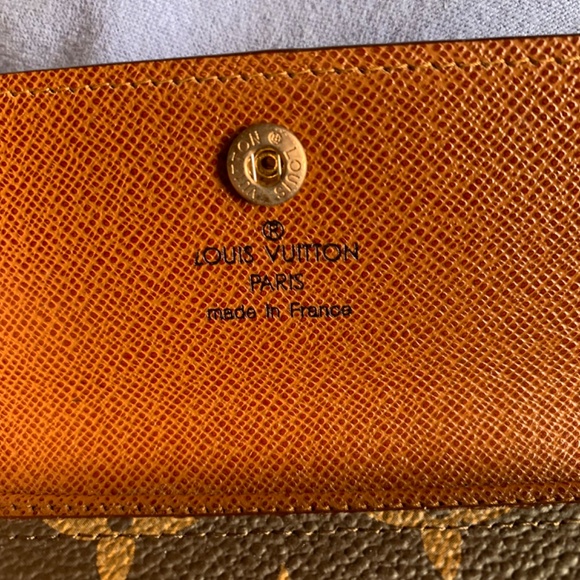 Louis Vuitton Monogram Wallet - Picture 3 of 6